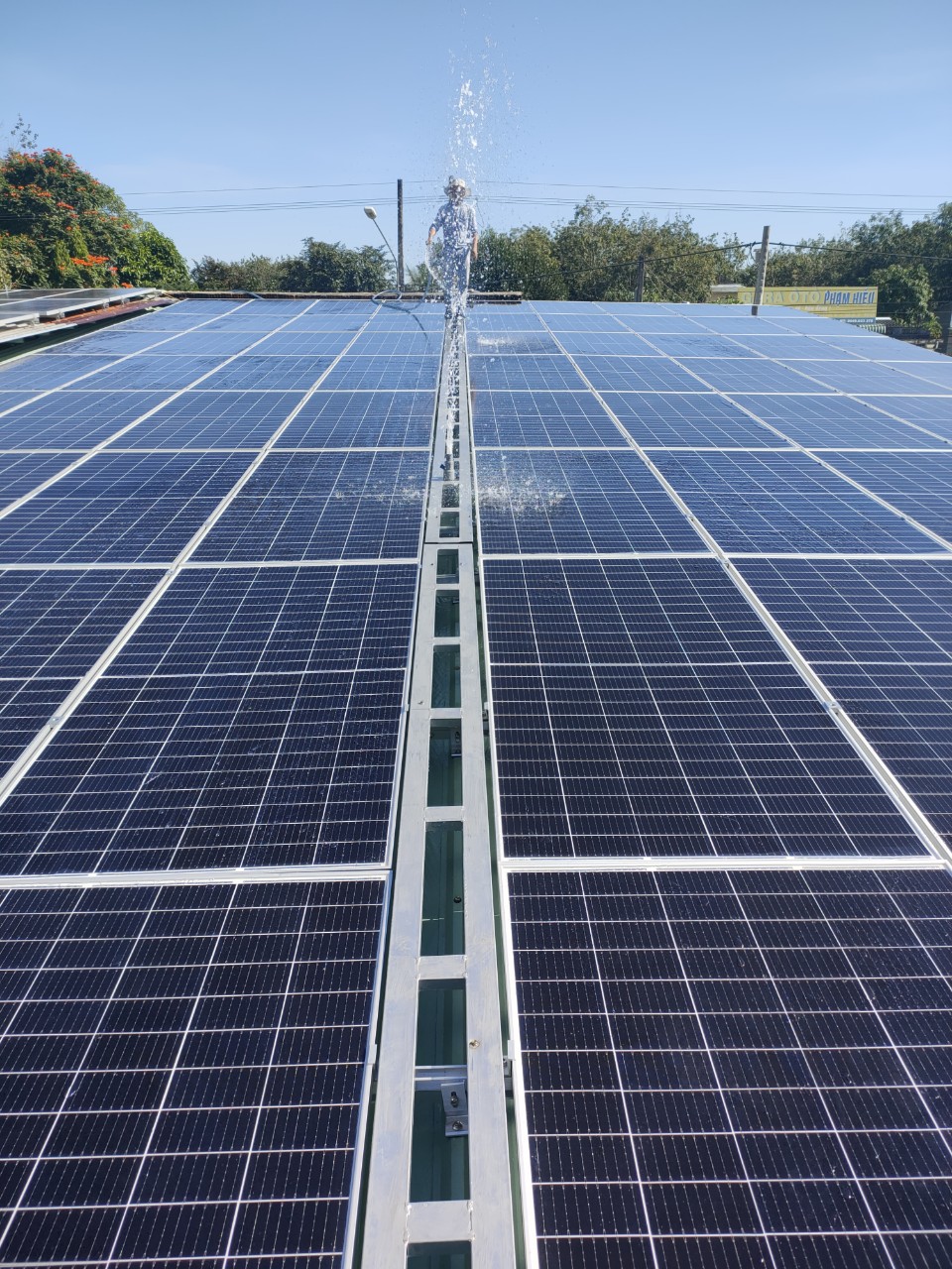 Lắp đặt điện mặt trời