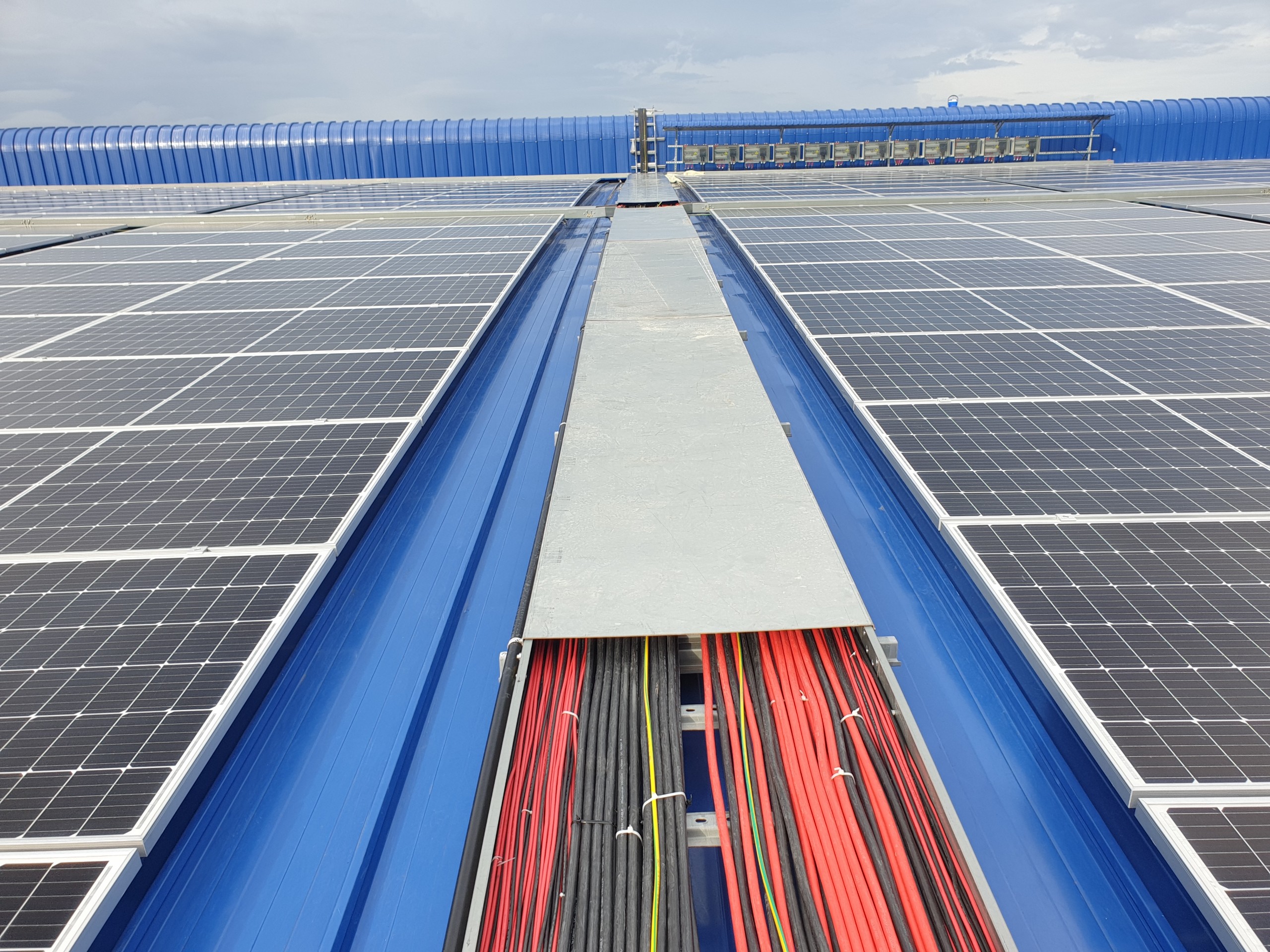 Lắp đặt điện mặt trời